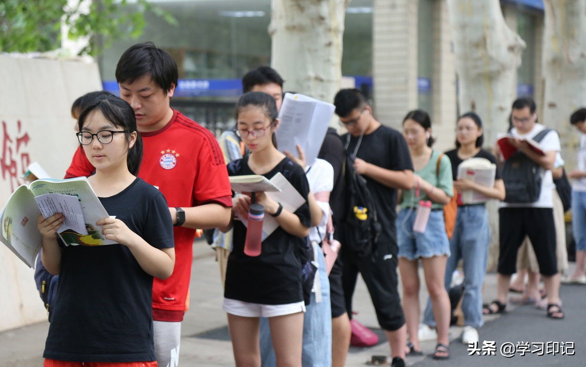 大学生做好这些事，大学期间“收获满满”，毕业后发展出路更好