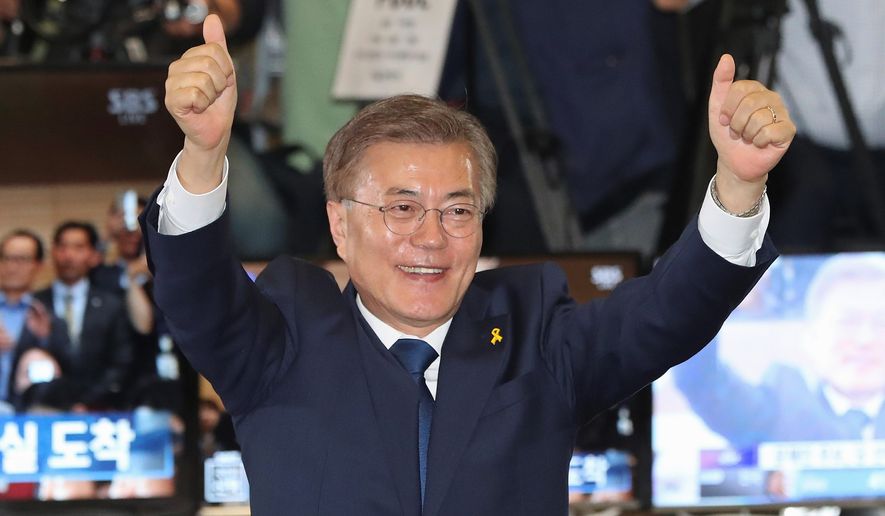 文在寅麻烦了！100多所大学现讽刺大字报 他也难逃韩国总统魔咒？