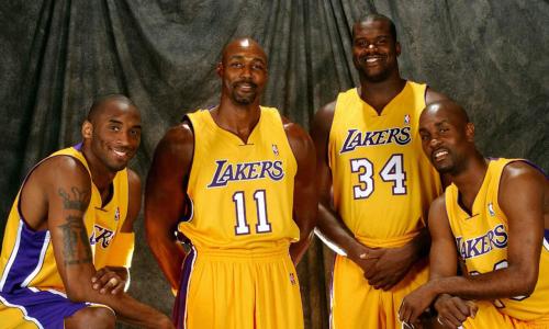 nba2004年總決賽陣容（04年總決賽到底發生了什么？馬龍場均才5分，那科比和奧尼爾呢？）