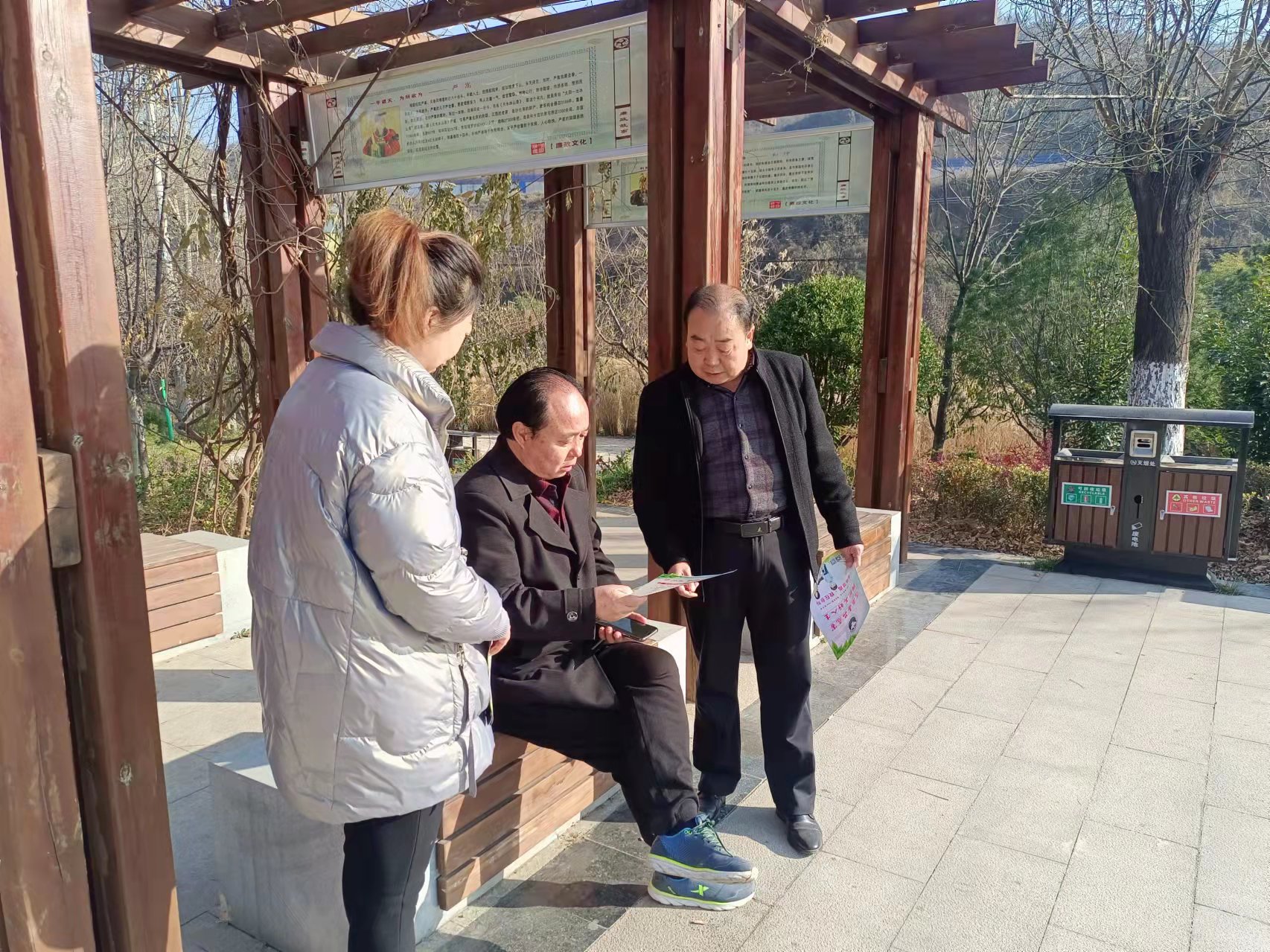 铜川市公安局王益区禁毒办：禁毒宣传进公园 营造禁毒好氛围