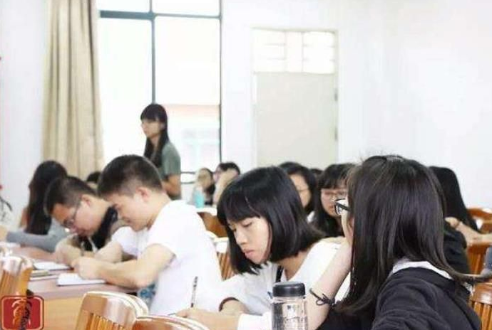 考研上岸后才知道，本专业和跨专业考研的区别，差的不是一星半点