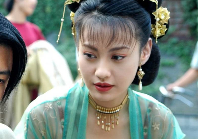 血荐轩辕司马娉婷喜欢谁(你敢不服就把你虐哭,长得像angelababy杨颖