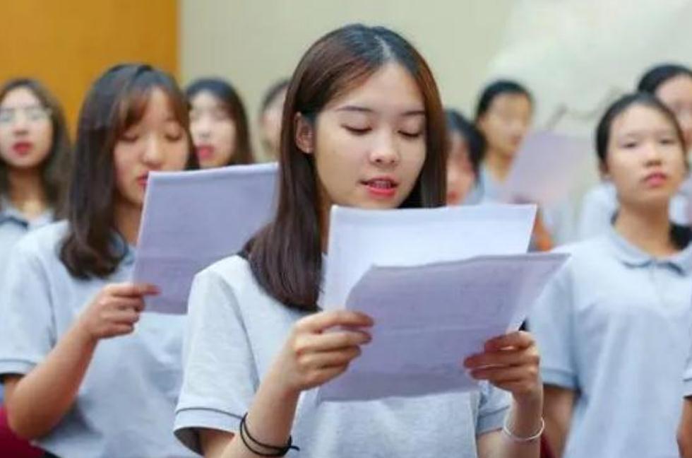 杭州一幼师晒工资条，年薪近30万还有编制，比中小学教师工资还高