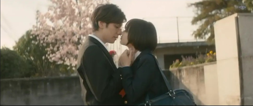 《老师！我可以喜欢你吗》纯恋｜青春期的情动，也许不止于喜欢