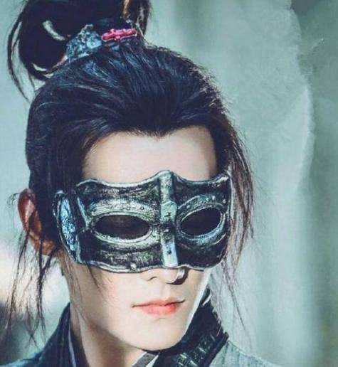 古装剧里戴面具的男星,高伟光妖媚十足,冯绍峰最浮夸