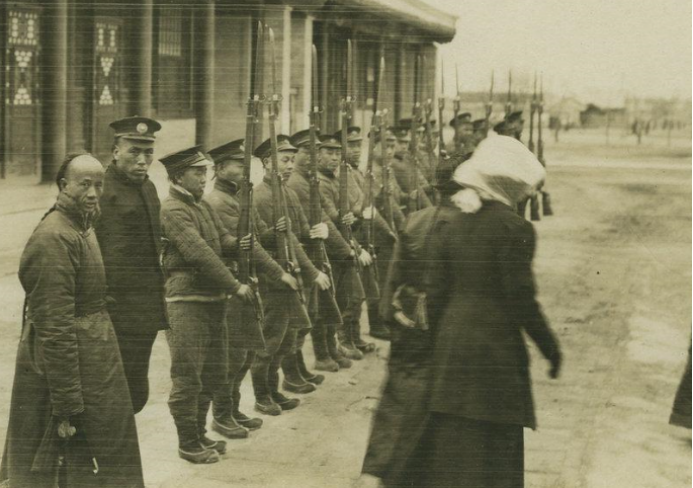 酸梅汤一定是酸甜的？错了，起初的酸梅汤就是黑暗料理，赶上药了