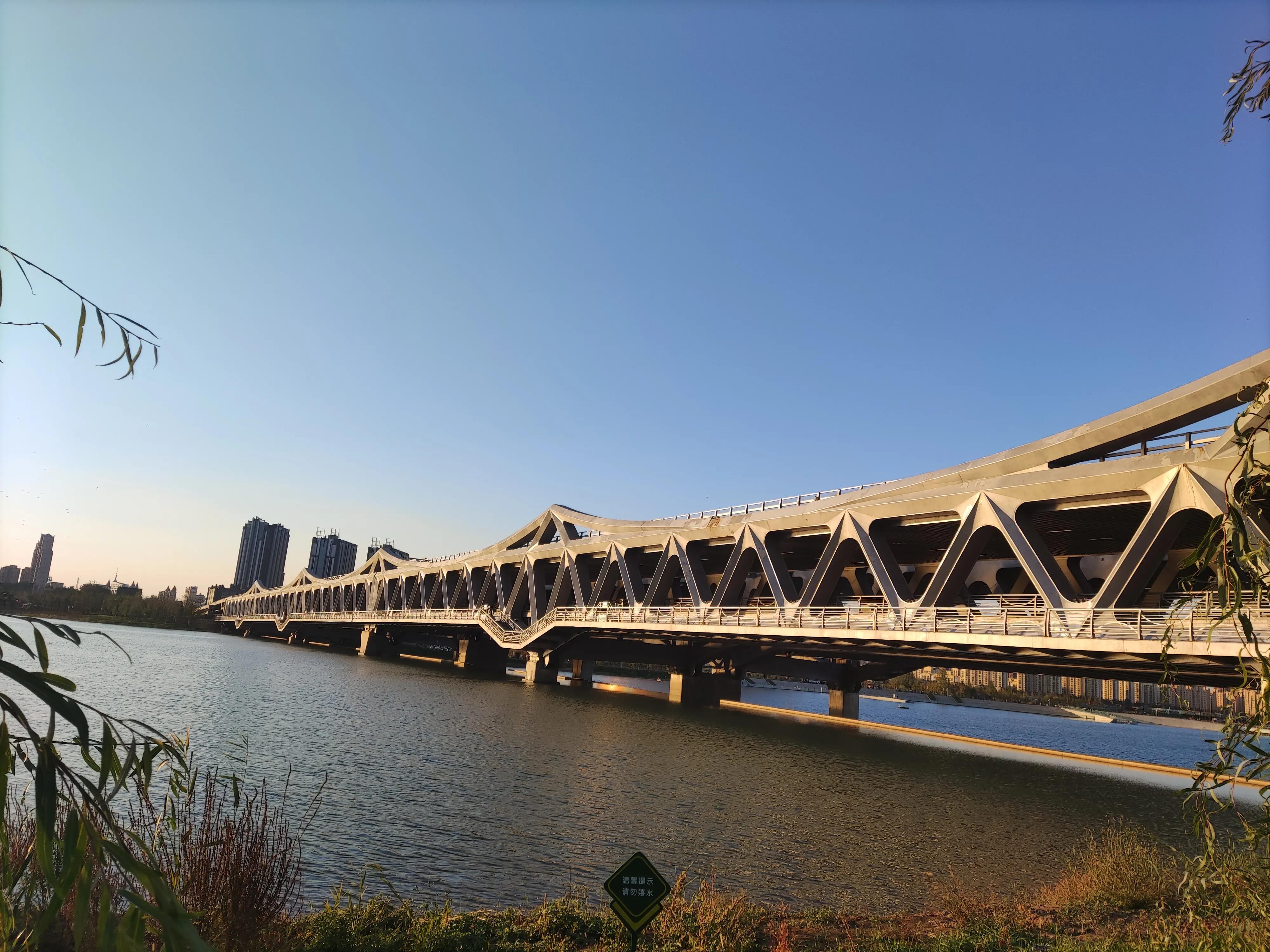 乌鲁木齐周边旅游景点介绍(周末节假日去哪儿玩？乌鲁木齐周边最值得去的十个地方在这里)