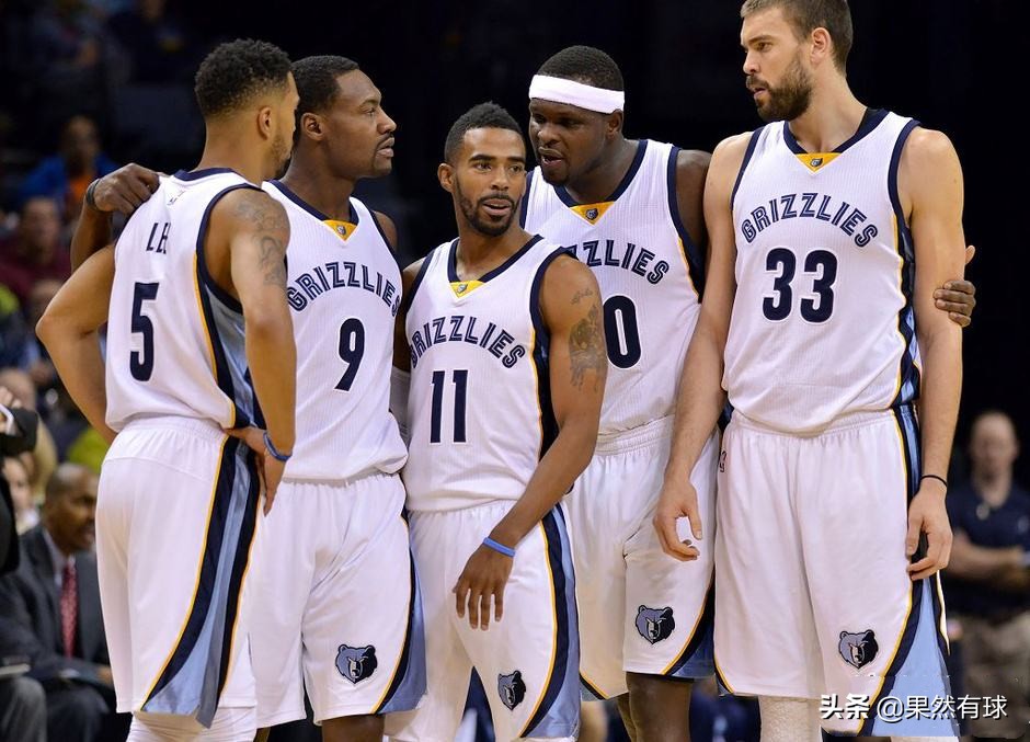 泰厄斯瓊斯為什么能在nba立足（泰厄斯-瓊斯：樸實無華的球風，灰熊集傳控投射于一體的替補控衛）