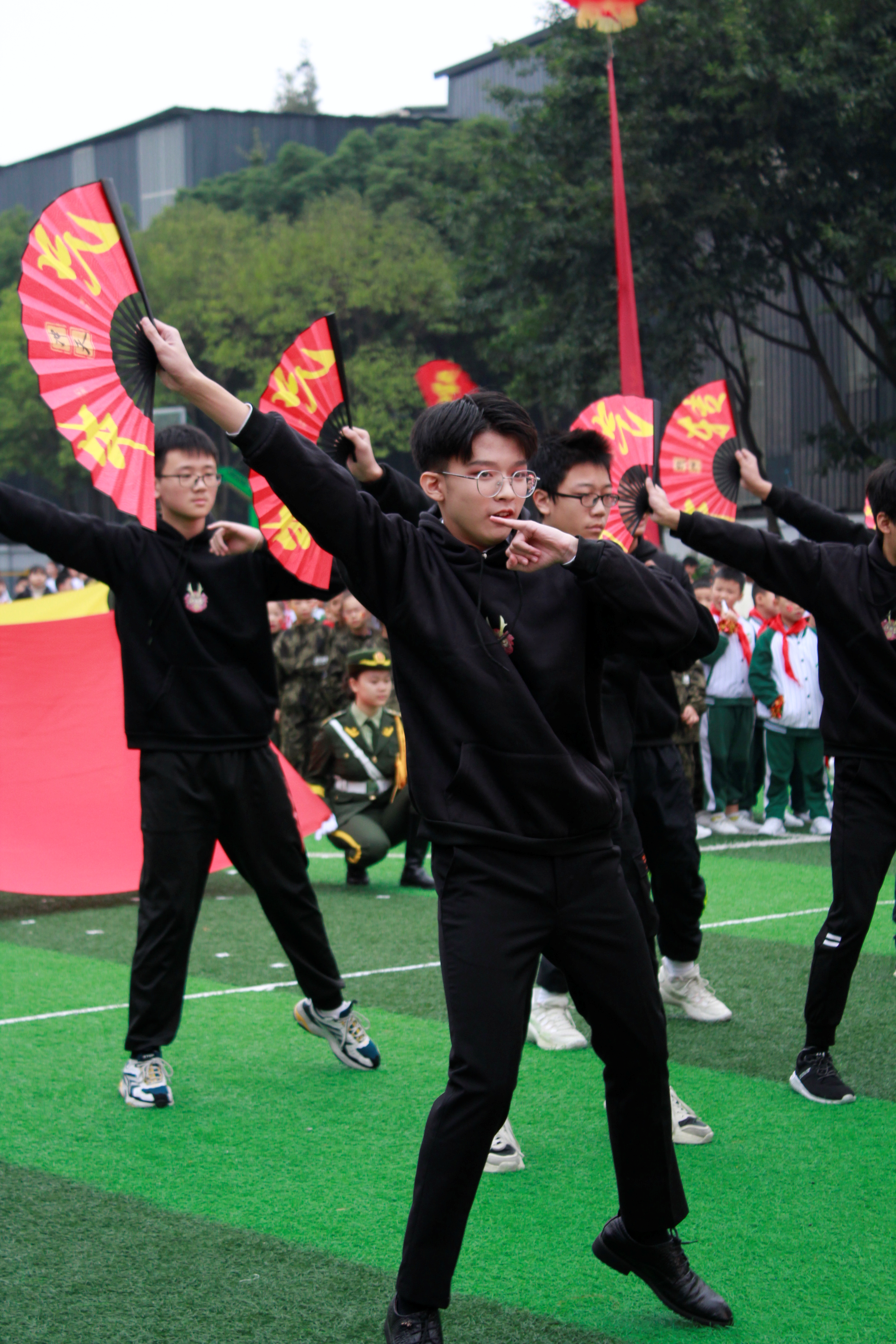 超燃！盐外芙蓉学校运动会创意入场式、开场秀献礼共产党百年华诞