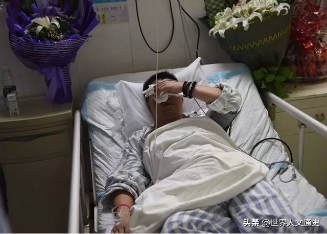 2015年东方之星游轮沉没事故：442人遇难，45人被追责