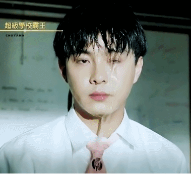 当年为了对抗周星驰，王晶找来了四大天王，片子虽“烂”却能大赚