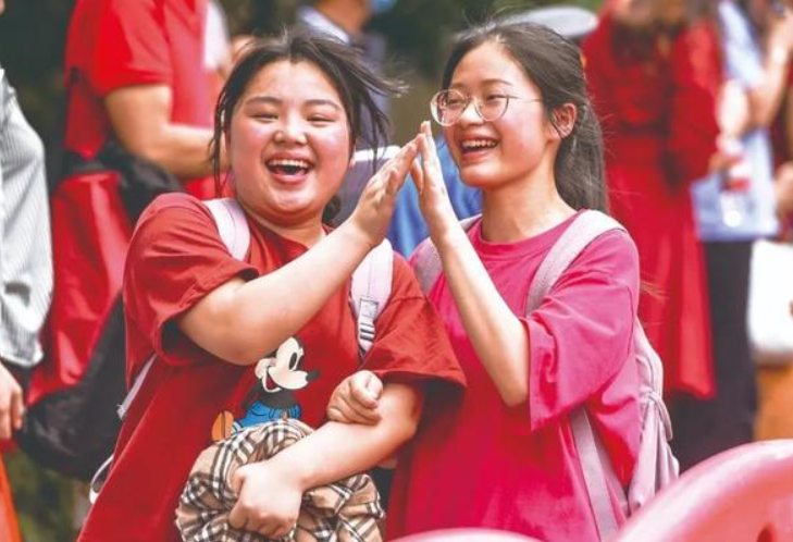 江苏首次用全国卷，再不用解释430分上清华，考生：英语难度降低