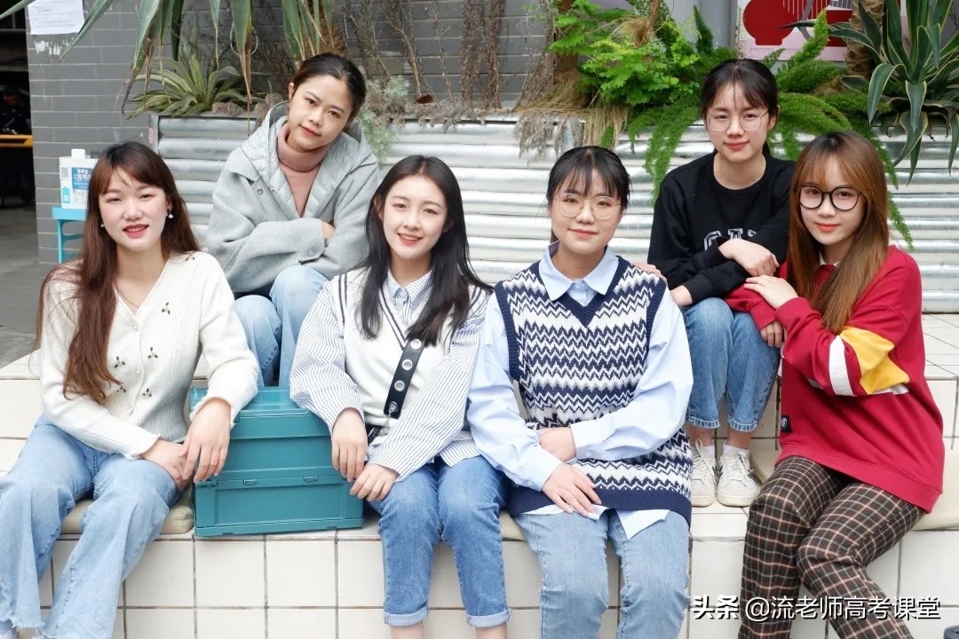 四川大学一宿舍，6位小姐姐集体保研名校，有颜值有才华，好榜样