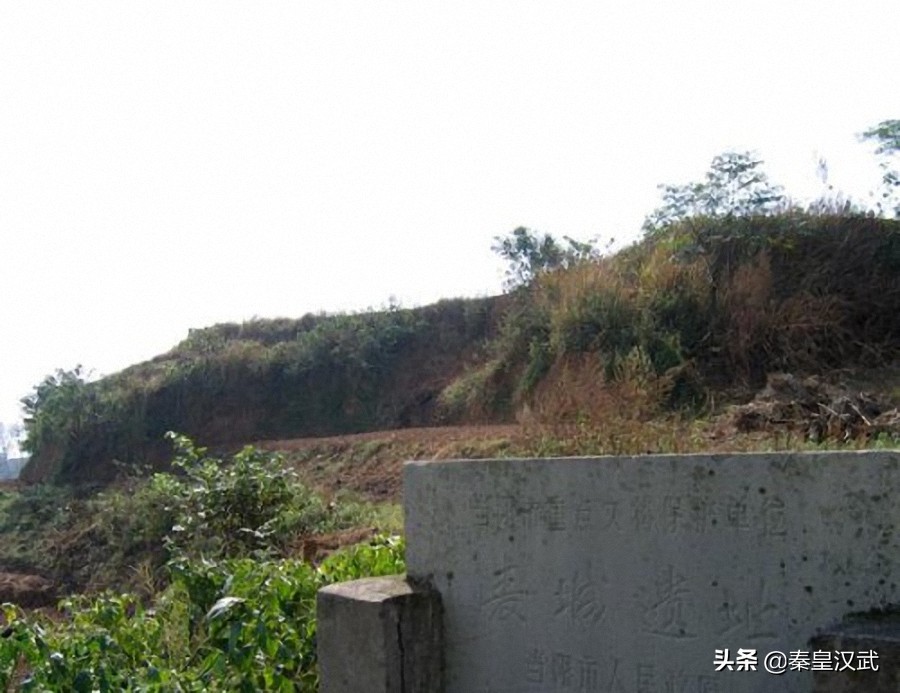 关羽失荆州不迅速撤往益州，为何故意在荆州绕圈子？麦城考古揭秘
