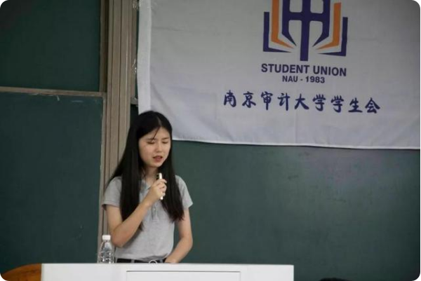 00后大学生变得越来越佛系，不爱参加学生会，辅导员无奈道出原因