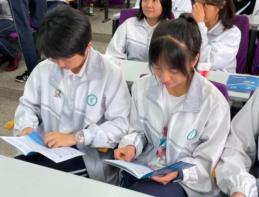 湖南这所大学很“尴尬”，本省考生瞧不起，外省学生却趋之若鹜