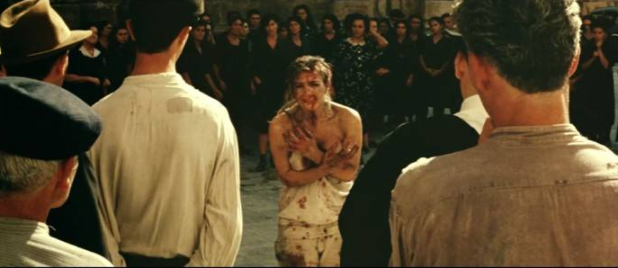 《西西里的美丽传说》：玛莲娜有多美，全镇男人的反应说明了一切