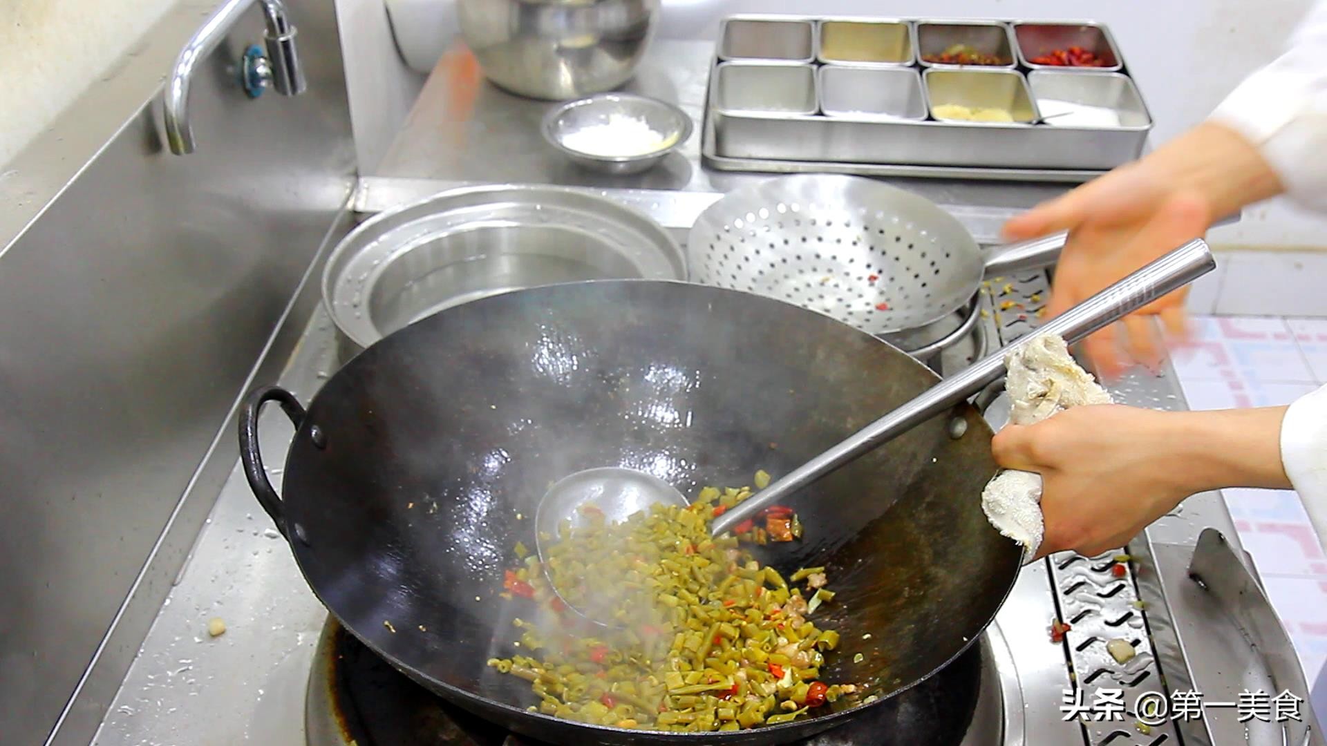 肉末酸豆角包子的做法（肉末酸豆角正确的做法）