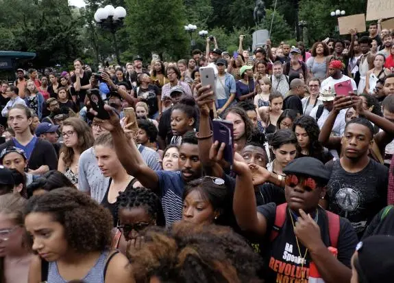 美国有多少黑人人口数量（世界上黑化最严重的三大国家）