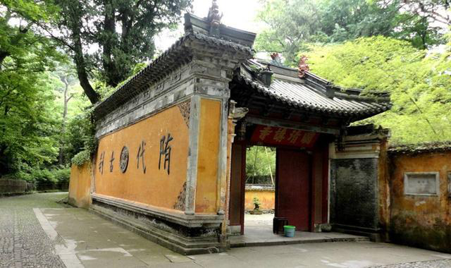 五一出游，盘点求高考最灵验寺庙