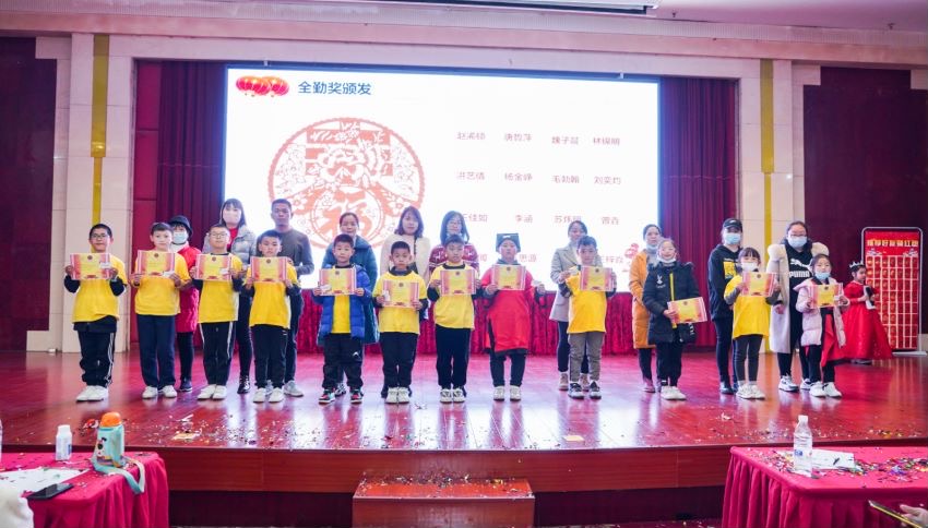 昆明纽爱迪教育官渡校区被授予剑桥CICE英语考点