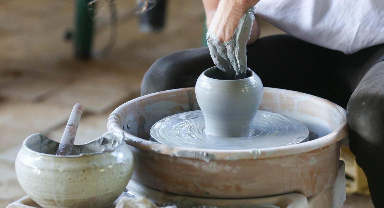 为什么景德镇成了中国陶瓷名镇？