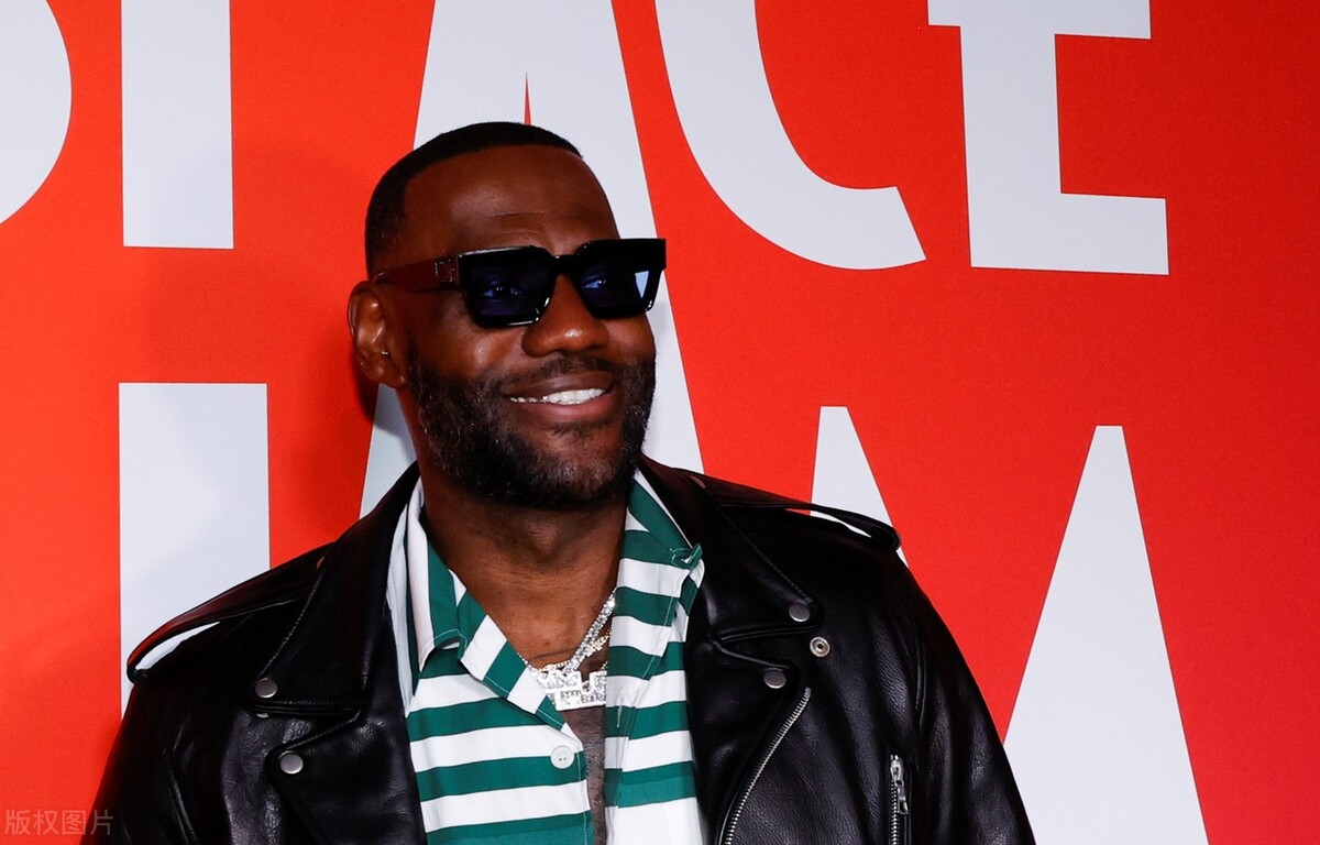 nba为什么一意孤行（不听詹姆斯言，吃亏在眼前！肖华成NBA罪人，引来球迷骂声一片）-趣拿体育