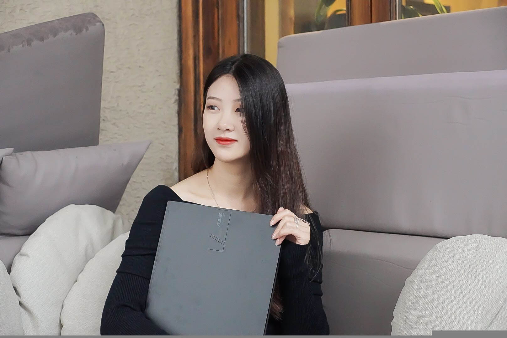 近万元的10bit超显电脑到底如何？灵耀Pro16上手实测