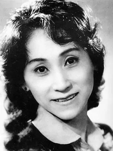 著名舞蹈家陈爱莲逝世，享年81岁，从孤儿成为舞蹈大师，一生传奇