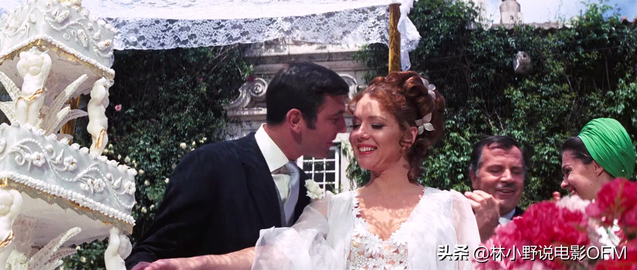 《阳光下的罪恶》女主角是邦女郎，男配是“查泰莱夫人的情人”