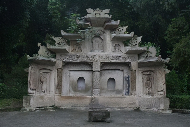 十大元帅的父亲是何身份：林彪的父亲经营布厂，贺龙的父亲是烈士