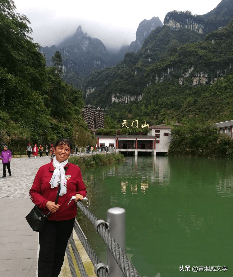 雨中神怡张家界，飞天索道奔险峰