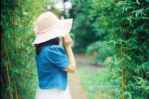 每日心情句子：人生就像骑单车，想保持平衡就得往前走