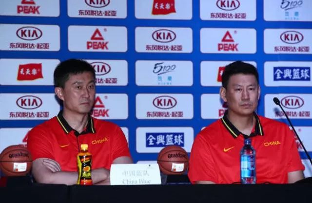 李楠为什么复出nba(深度分析：杜锋凭啥取代李楠？不外乎四个原因，有无奈也有尝试)