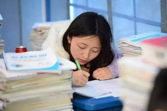 新高考实行的“赋分制度”，对普通考生有很大影响，家长不可忽视