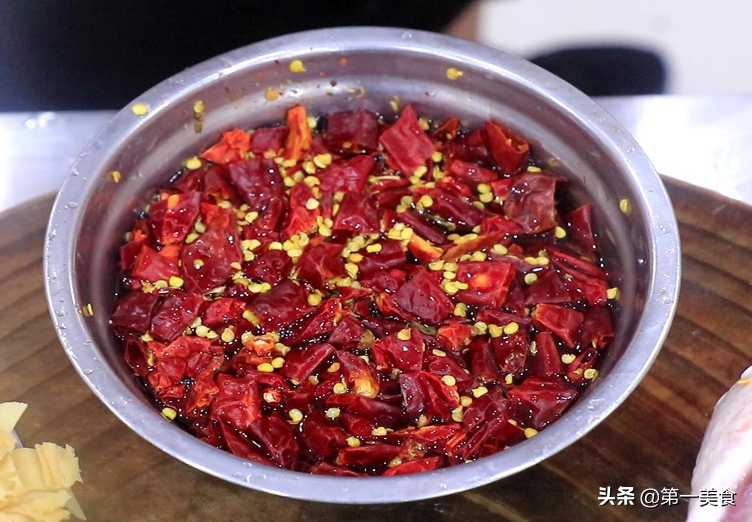 草魚的做法,草魚的做法簡(jiǎn)單又好吃