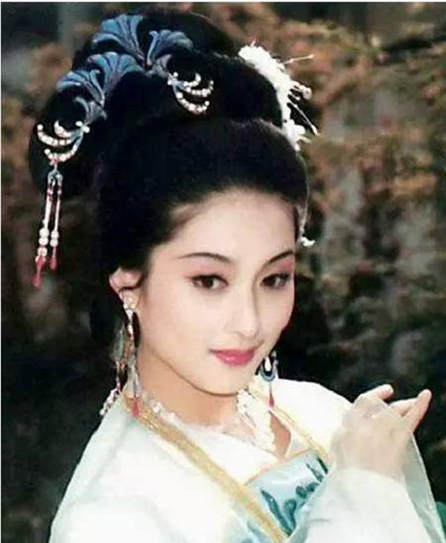 描写林黛玉外貌的句子20字(描写林黛玉外貌的句子)