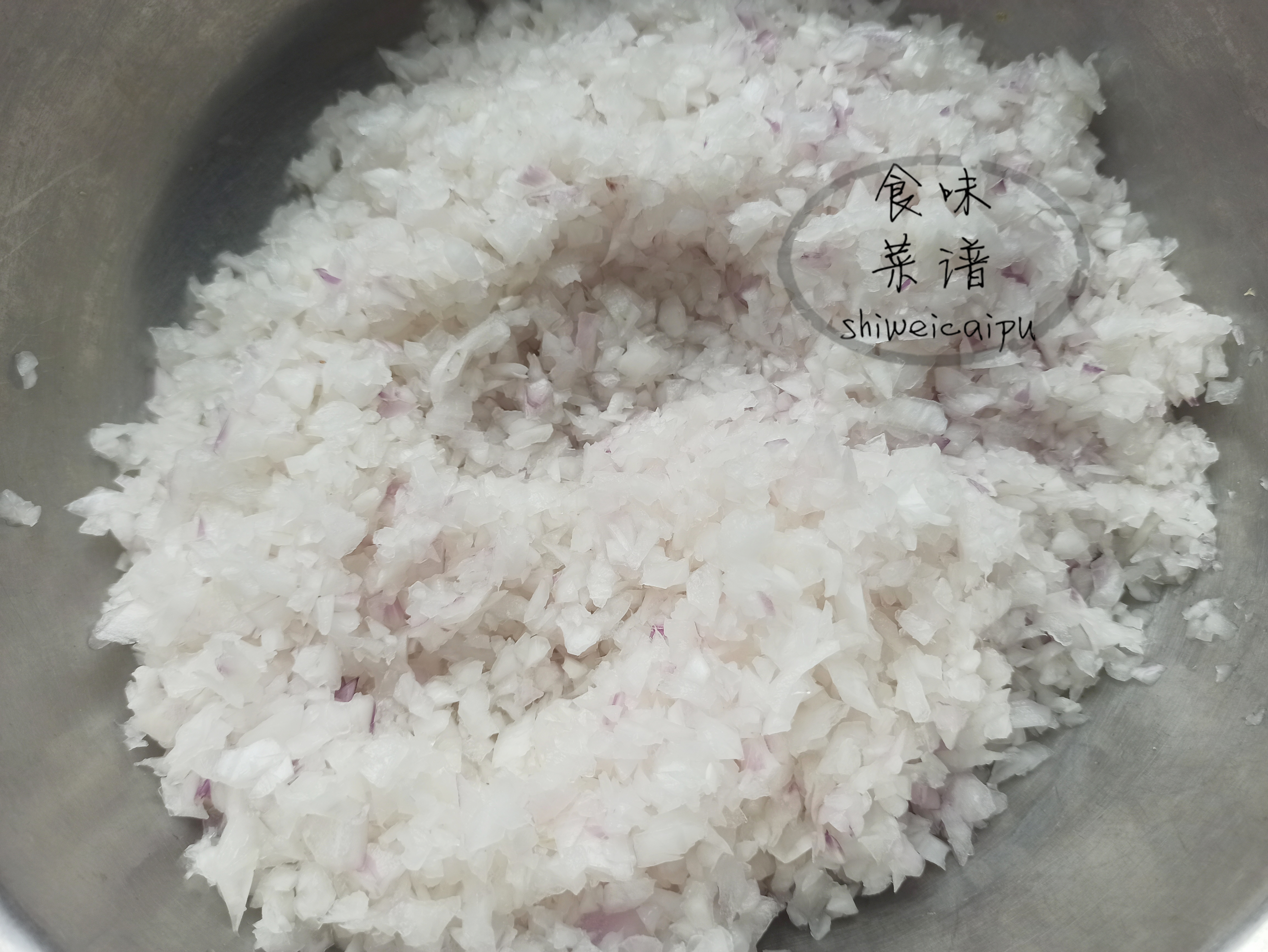 洋葱的18种家常做法（教你做甜脆不辣美味的洋葱）