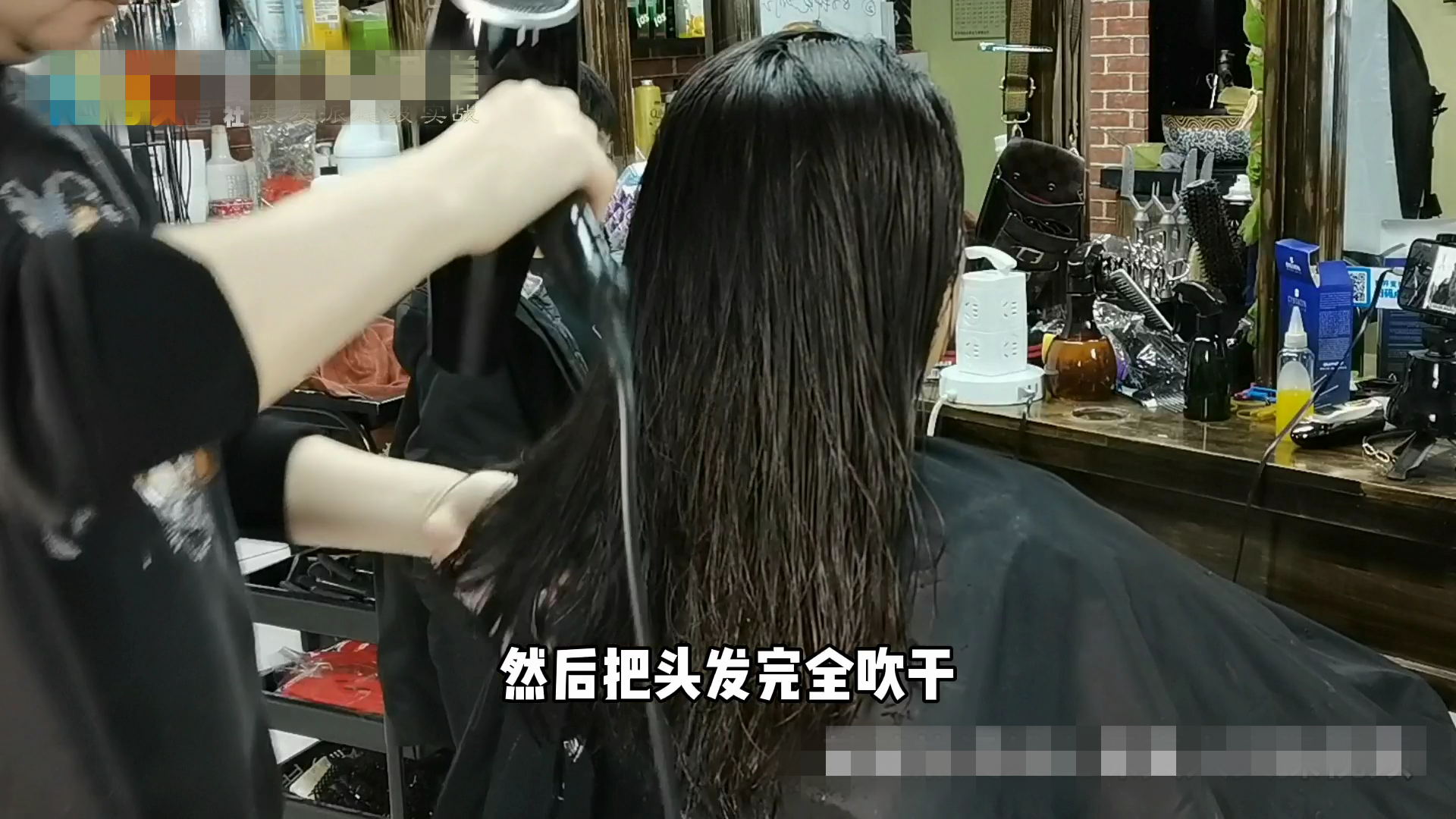 50岁女士自来卷沙发发量多，头发抛光+抱团卷，柔软减龄又时髦