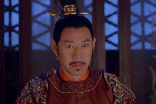 武将： 苏定方，程知节，秦叔宝，尉迟恭，李靖，郭孝恪，李勣（徐世绩），张公瑾，刘弘基，柴绍，段志玄，屈突通，殷开山，侯君集。文臣： 长孙无忌，房玄龄，杜如晦，魏征，王君廓，张亮，陈叔达，唐俭，萧瑀。