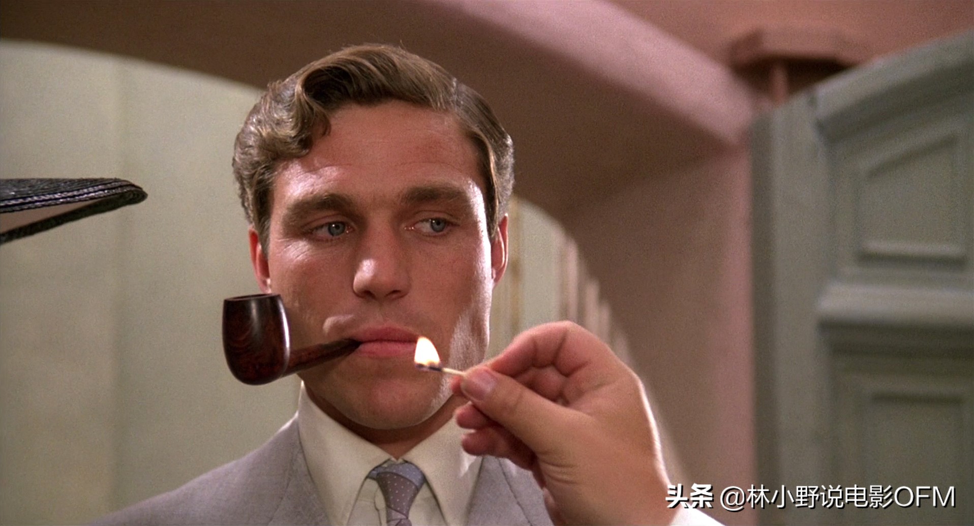 《阳光下的罪恶》女主角是邦女郎，男配是“查泰莱夫人的情人”