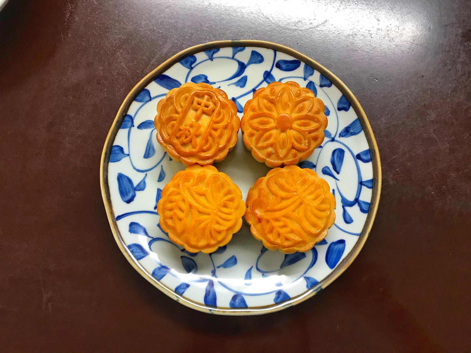 晒晒我们家的中秋晚餐，7菜1汤，简单丰盛，网友：满满的仪式感