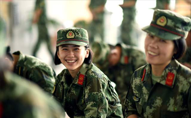 同样是晋升为军士，考士官学校和转“军士”，有4大区别，望周知