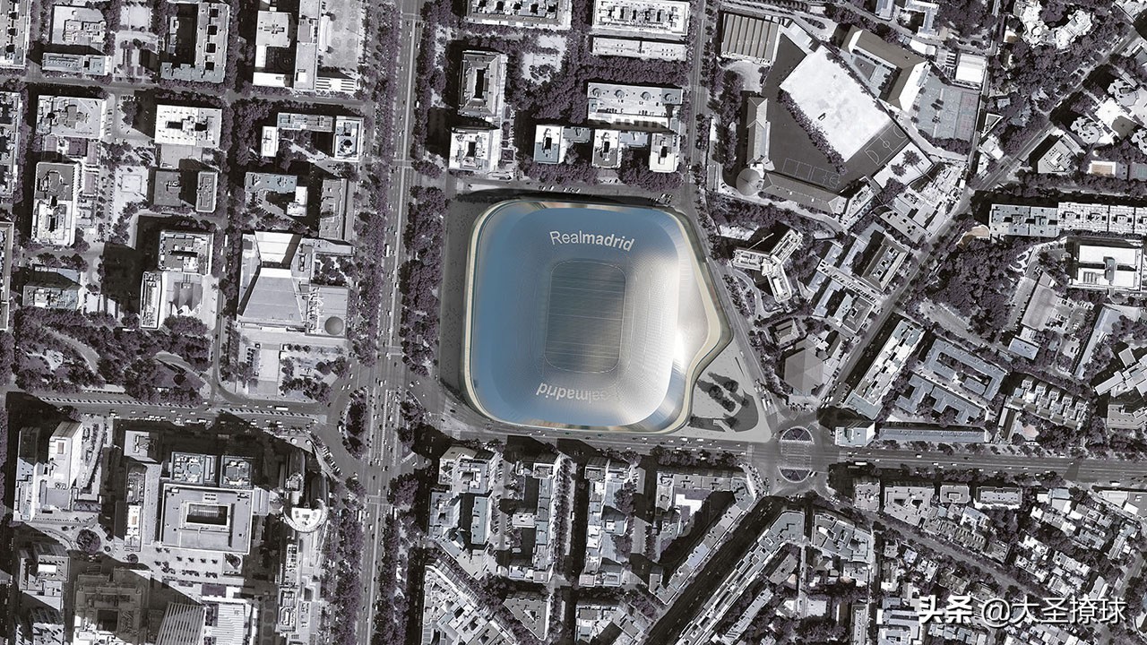 皇马的足球场图片(561天后皇马“回家”：翻新后的伯纳乌球场将会是什么样子？)