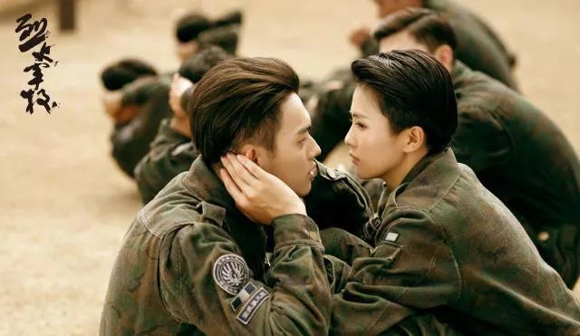 艳压关晓彤捏许凯屁股被骂!于正力捧美女白鹿啥经历?