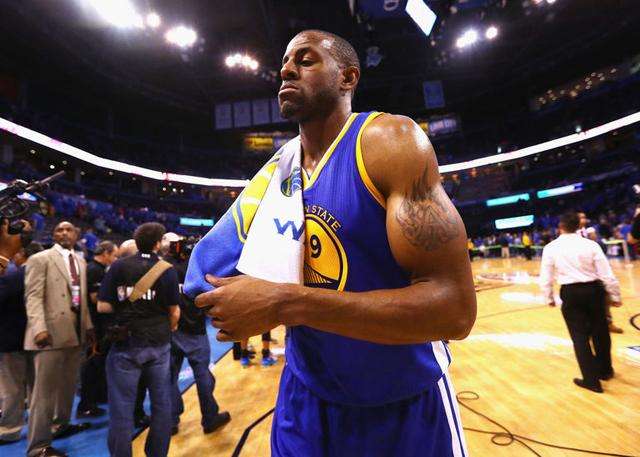 为什么nba球员的胳膊发达（为什么NBA球队都惦记伊戈达拉？看看他的胳膊，这才叫“麒麟臂”）