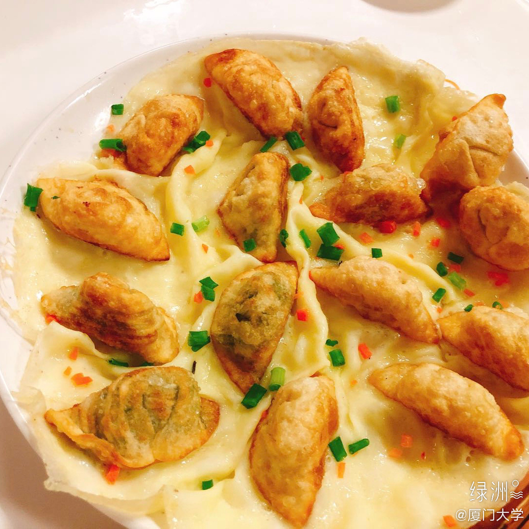 厦门大学食堂有多好？中式大厨做盘菜6元，米饭免费10年，值了