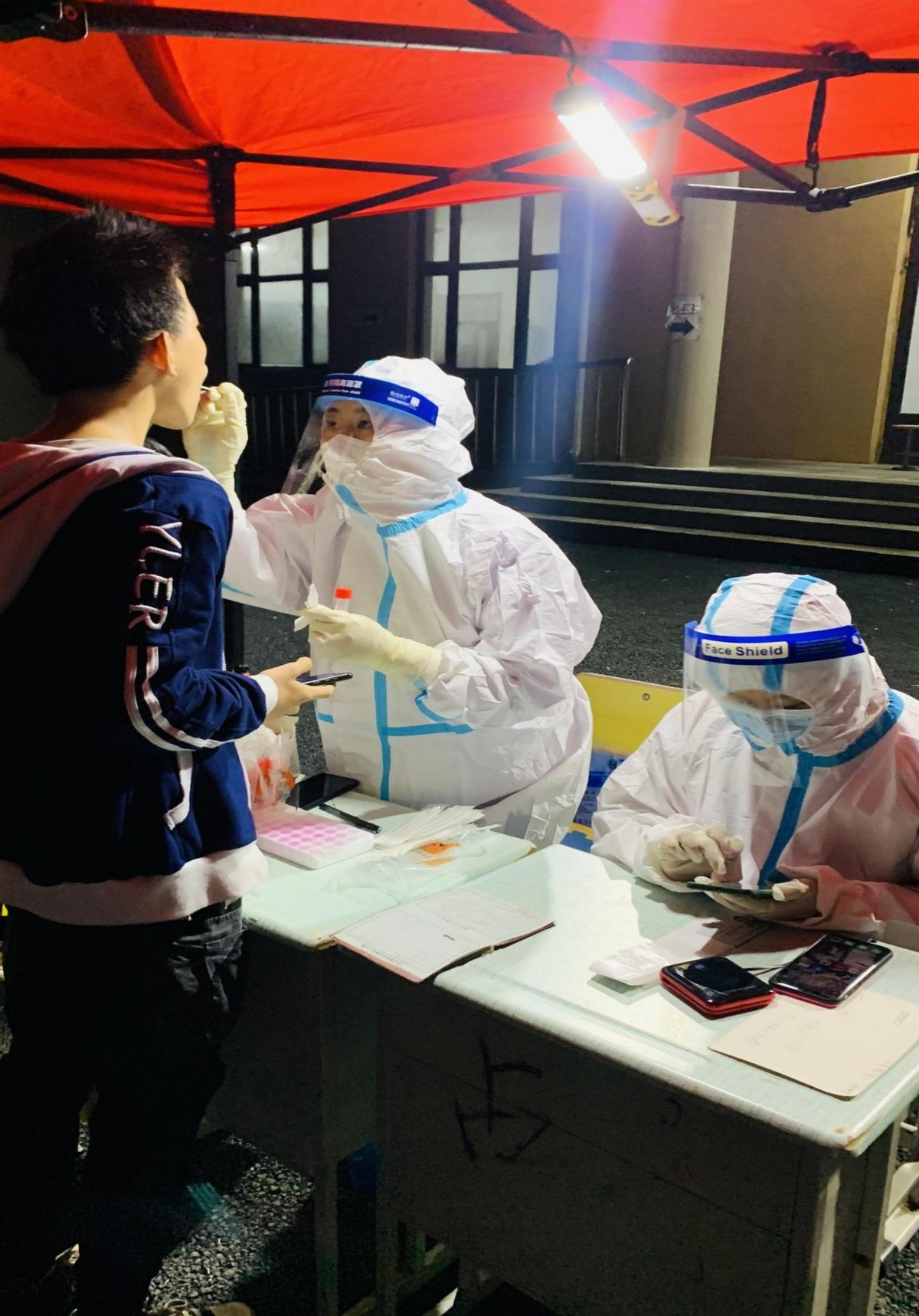 一名一线护士的核酸采集日记哈尔滨市阿城区人民医院发热门诊护士