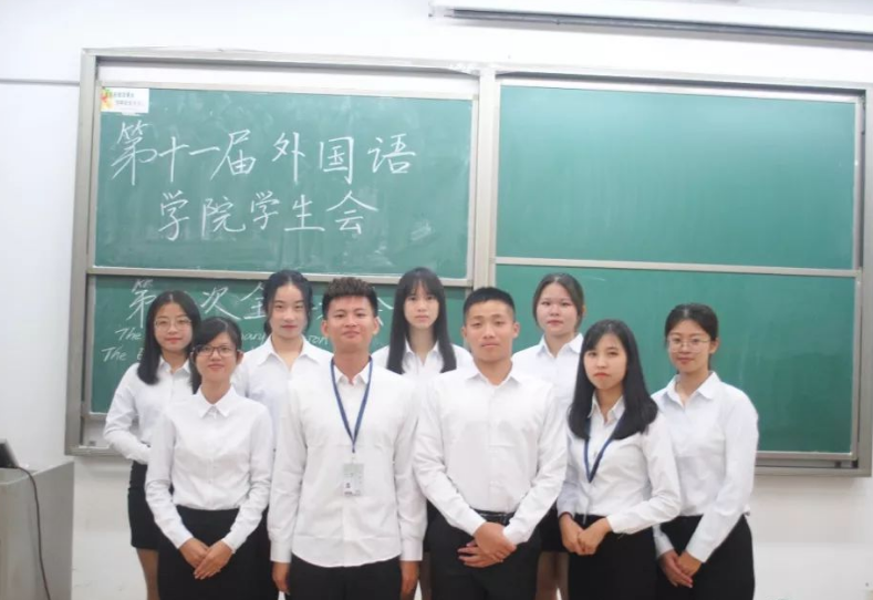 大学新生要不要进“学生会”，好处多还是坏处多，大四学姐告诉你