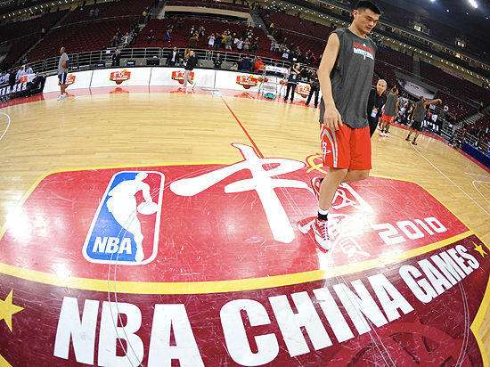 2015nba(15年NBA中国赛全回顾！12届一个轮回，中国篮球人的青春和梦想)